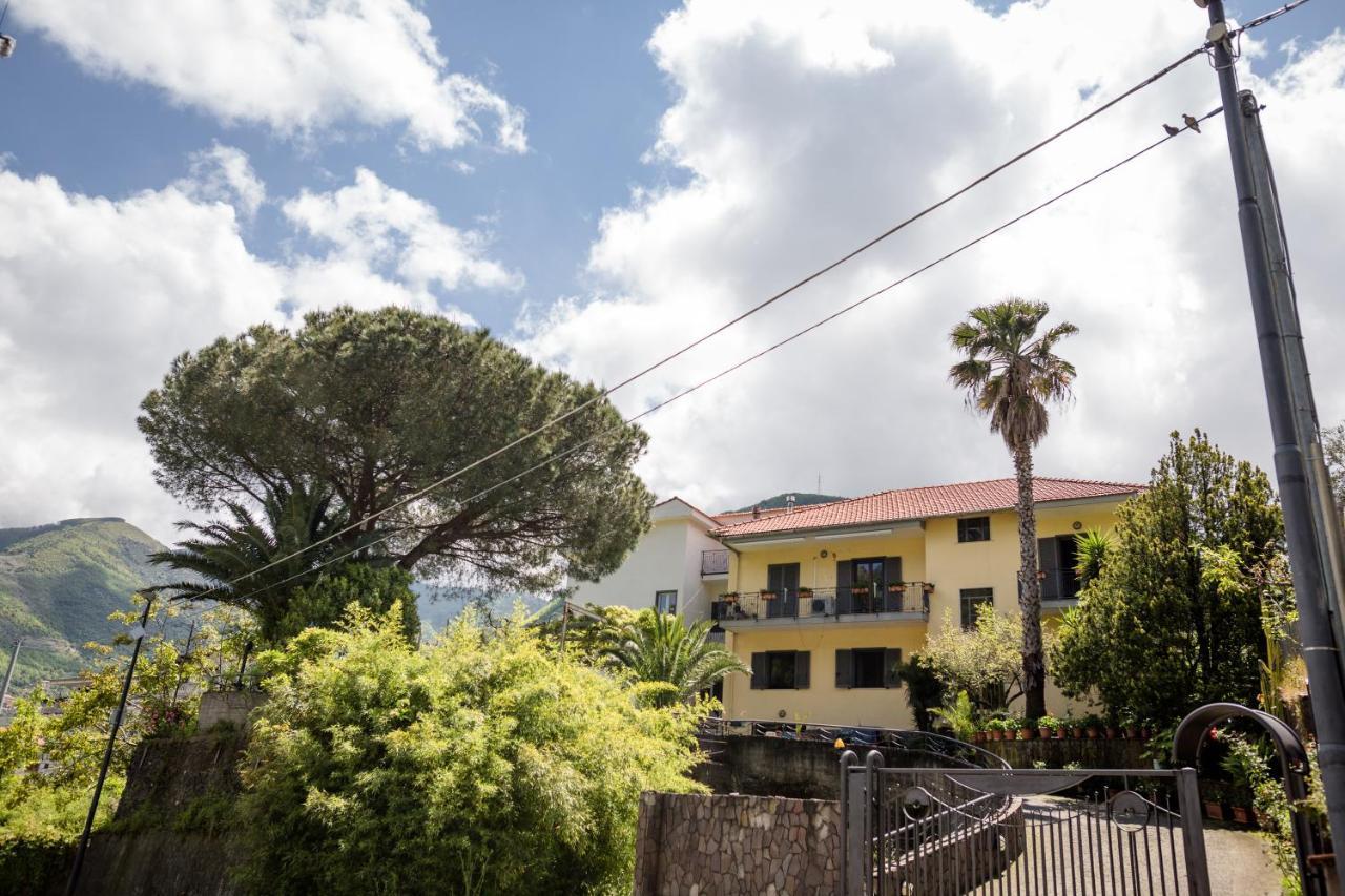 Il Giardino Acomodação com café da manhã Pimonte Exterior foto